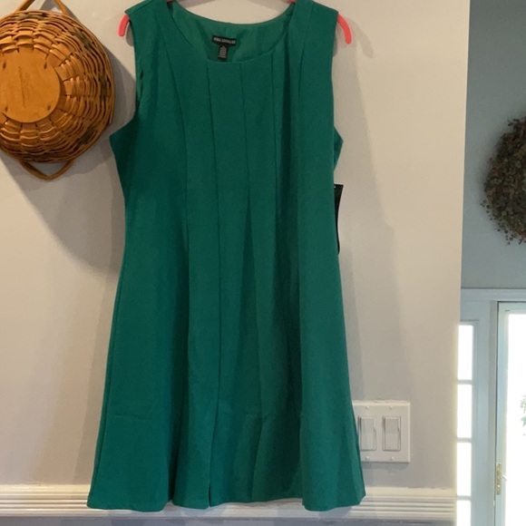 NWT Nina Leonard dress